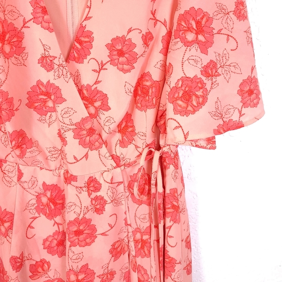 TORRID Georgette Floral Wrap Dress - Picture 6 of 11